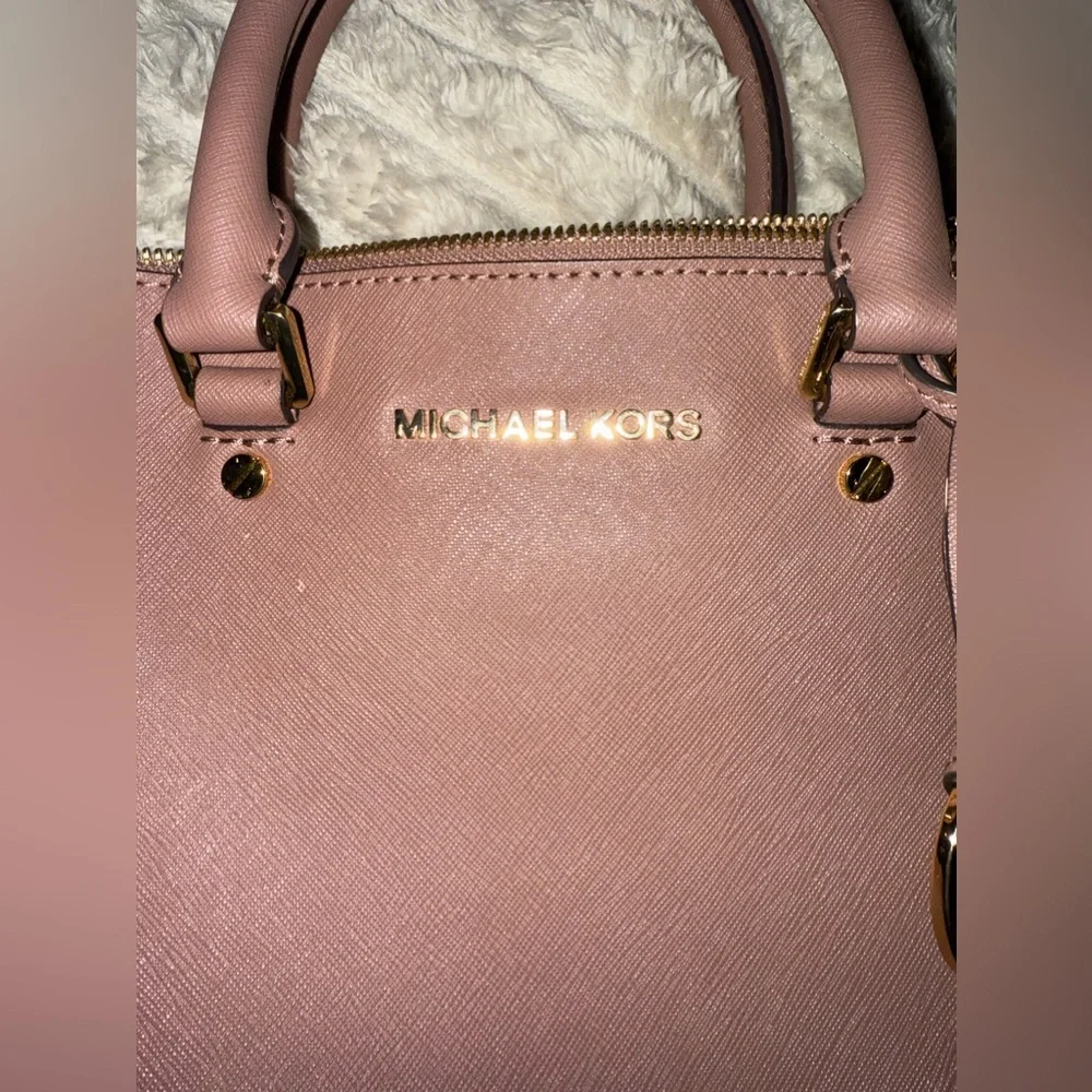Michael Kors Bag - Picture 11 of 16